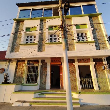 Natz Hotel Flores Exterior foto