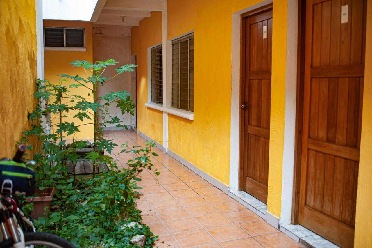 Natz Hotel Flores Exterior foto