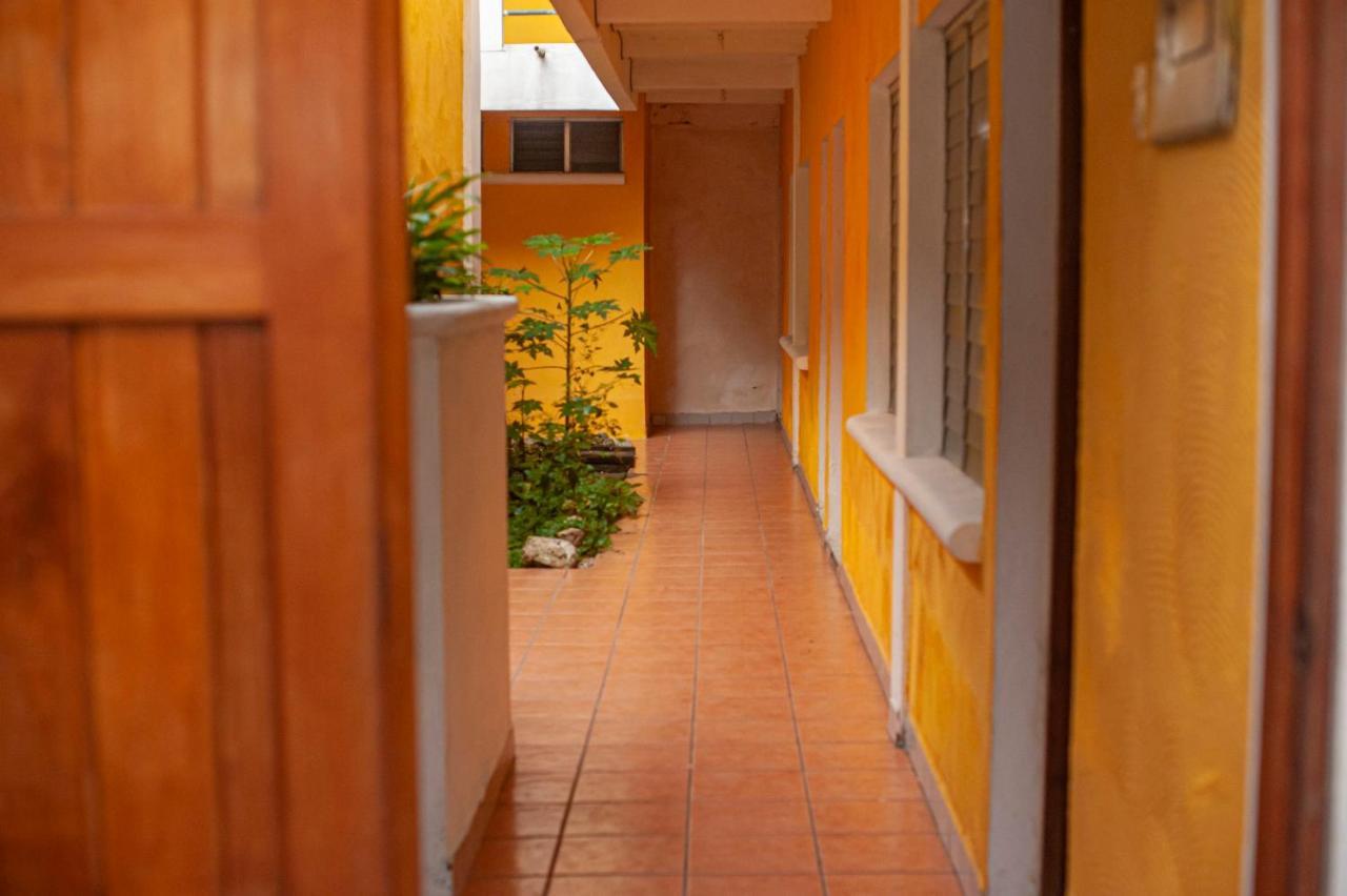 Natz Hotel Flores Exterior foto