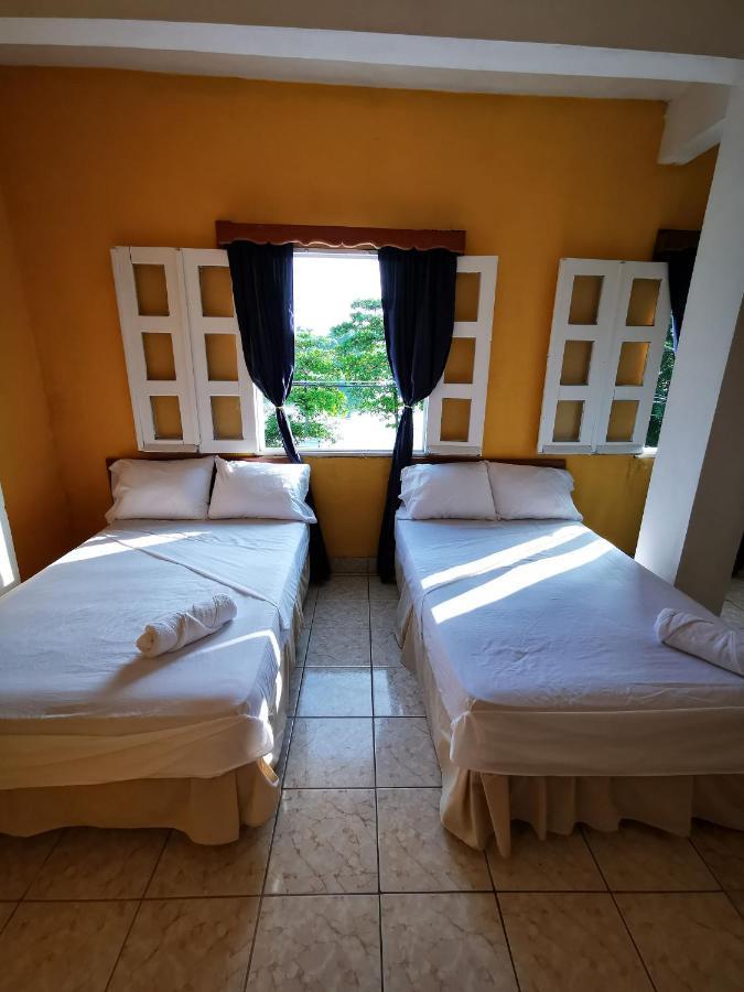 Natz Hotel Flores Exterior foto